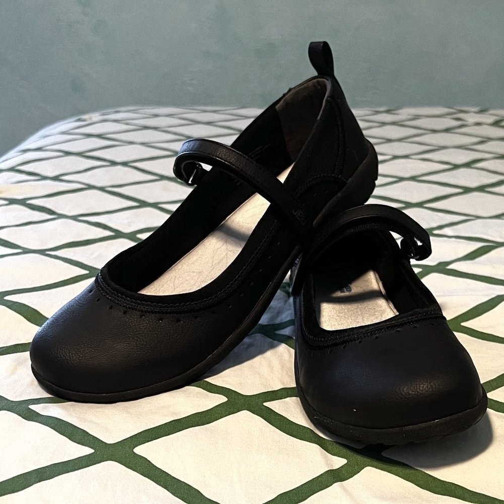 JBU by Jambu size 10 Gemma, black Mary-Jane style flat